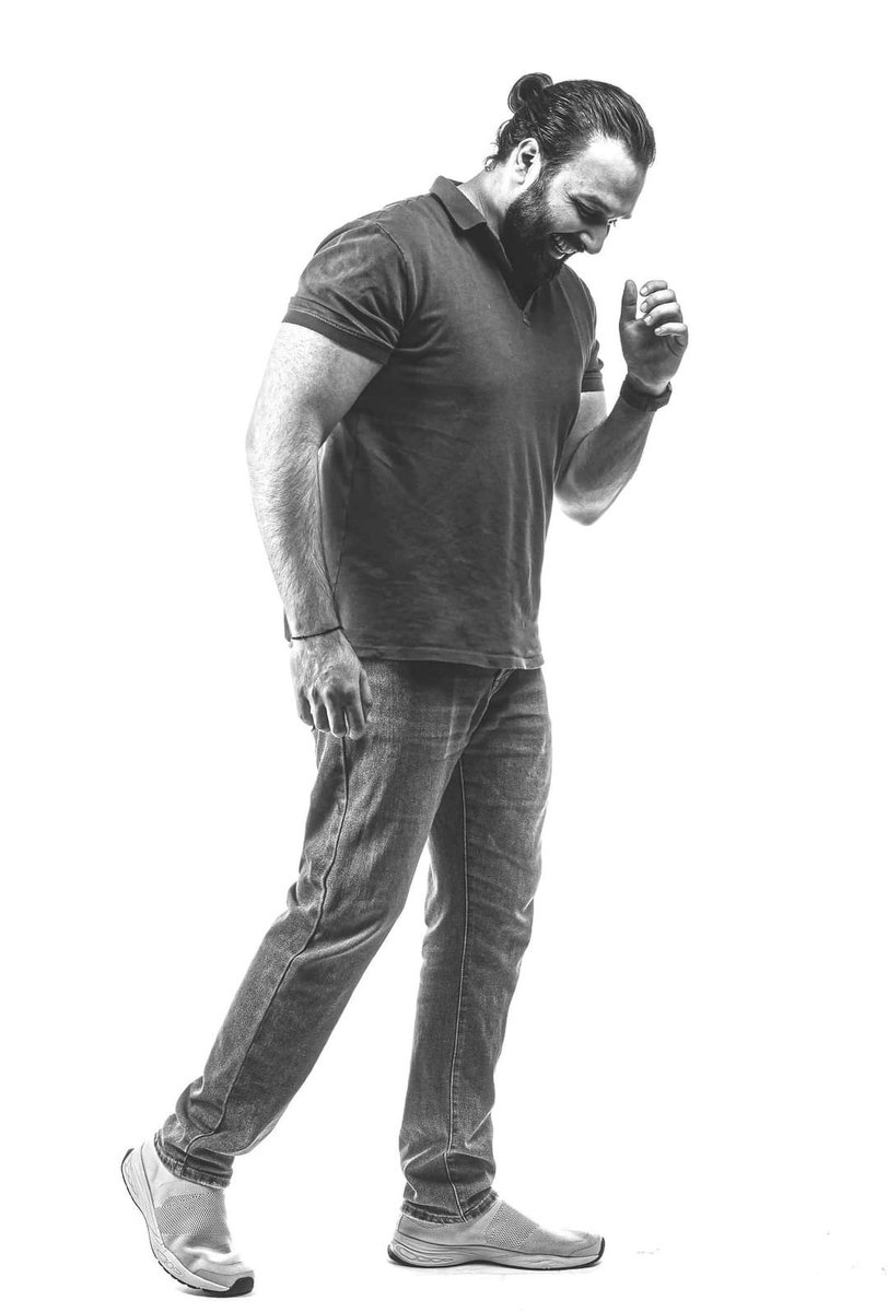 مهما فكرت في نفسك، فانت أقوى مما تخيل ❗️
اشتقتلكم والله 🖐