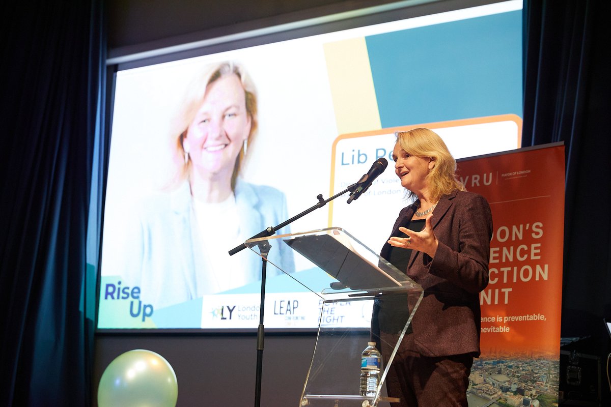 🙌 We joined <a href="/LondonYouth/">London Youth</a> to celebrate our youth work leadership programme

💡We fund Rise Up to build on the skills of youth workers, equipping them to become even better leaders

👏Huge congratulations to Rise Up graduates!

<a href="/LibPeck/">Lib Peck</a> <a href="/PowerTheFightUK/">POWER THE FIGHT</a> @leap_cc <a href="/CloreSocial/">Clore Social</a>