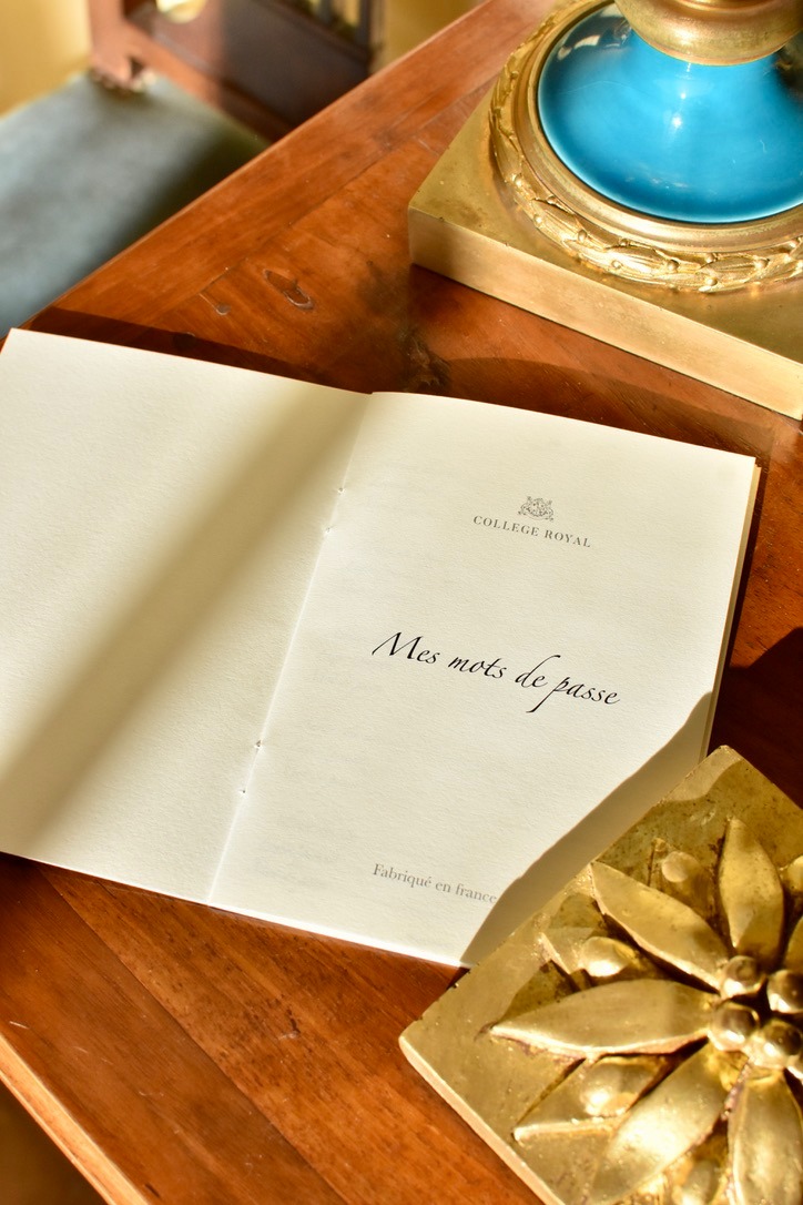 CollegeroyalSAS's tweet image. 💫Collège Royal étend sa gamme de papeterie à prix tout doux
🍰 Le cahier de recettes, pour les secrets de vos plats préférés
🗒️ Le cahier de mots de passe, un mémo physique pour d&apos;autres types de secrets !
À retrouver sur 👉 eshop-collegeroyal.fr