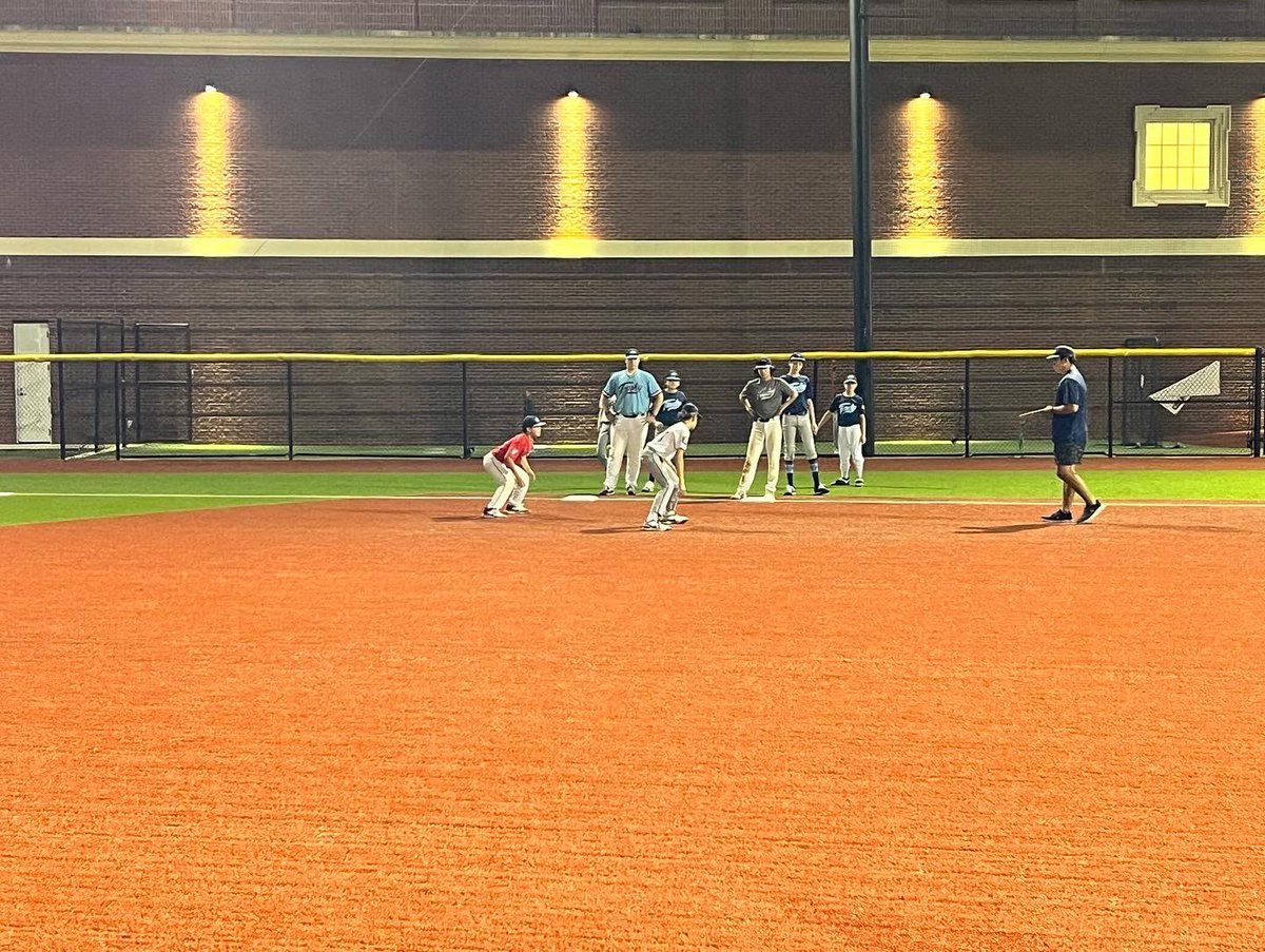 TpuBaseball's tweet photo. Day 2 of our Annual Winter workout!! Great group of young men!#Blessed #developmentmindset #6toolnation @CornerstoneSABB @TroskyTeams @NateTrosky #gymr https://t.co/zO1Xyd6WPk