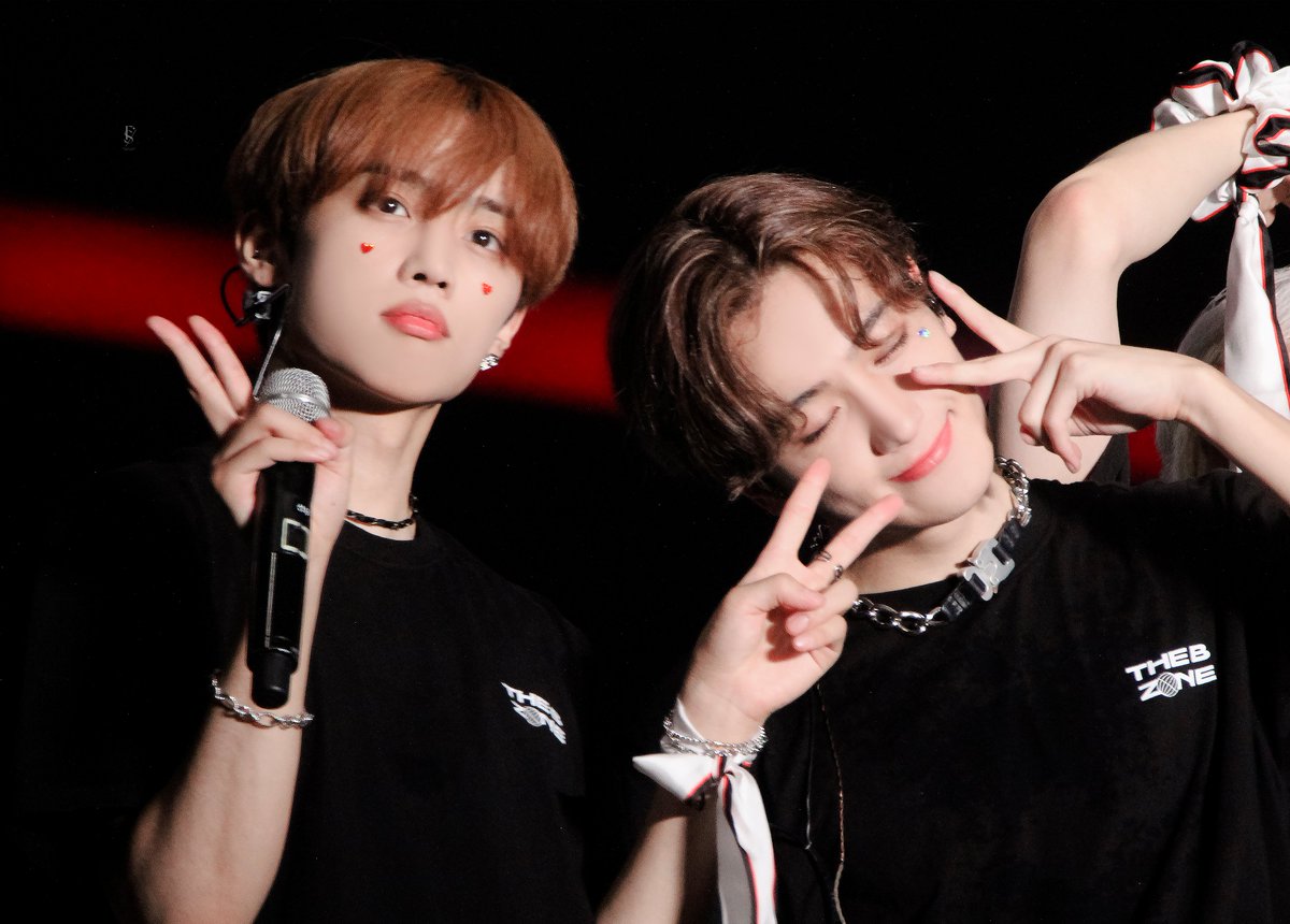 𝙁𝙎 tweet media