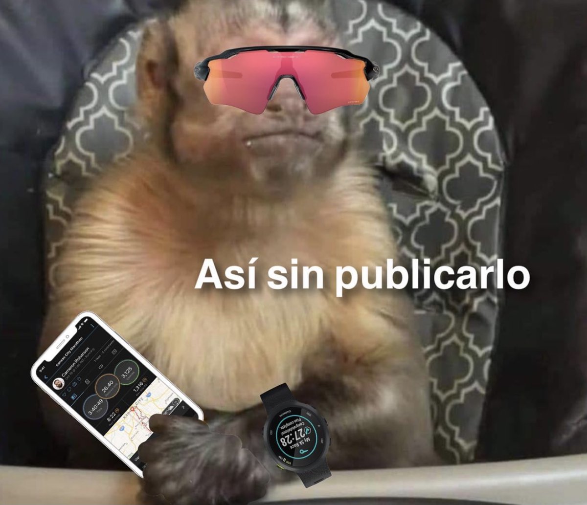 Guarromantico_'s tweet photo. — ¿Y no me hará daño ir a correr así?
— ¿Así como?
— … https://t.co/QglkGfsUdr