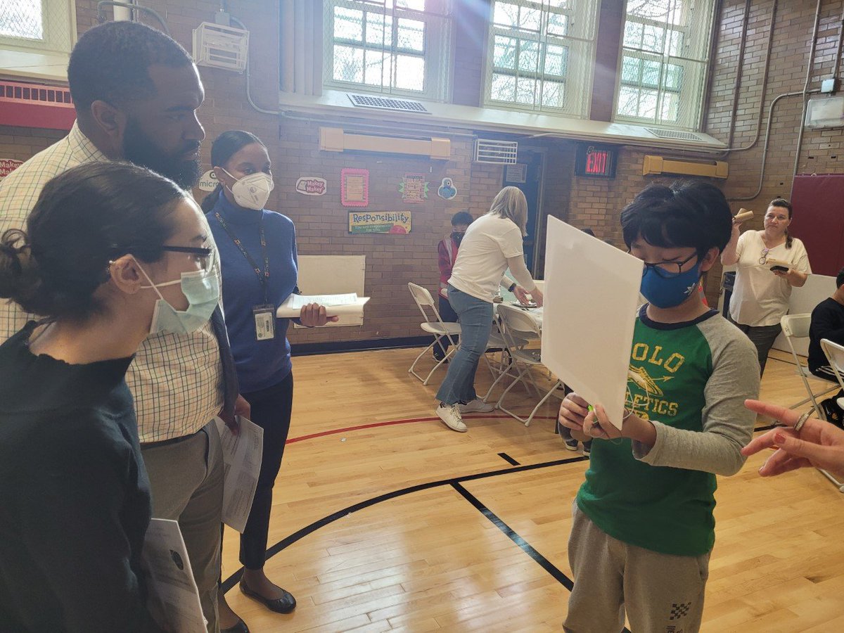 94QDavidDPorter's tweet image. Incorporating art, computer science &amp;amp; SEL during #CSEdWeek2022 @makeymakey Thank you @brandonframe @UrbanAssembly @jesscuoccio for joining us @PS94DavidPorter  @NYCSchools @PTAofPS94Q @PS94Makerspace @D26Team