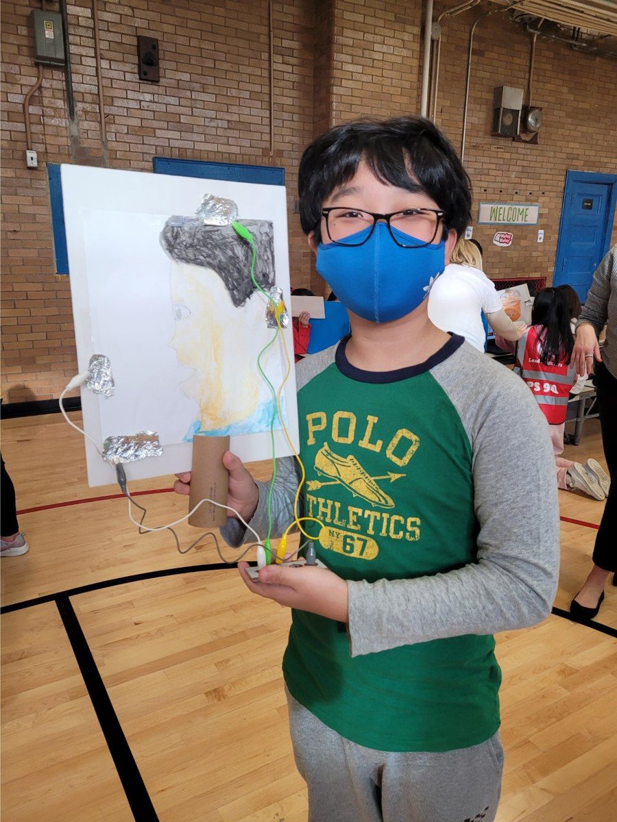 94QDavidDPorter's tweet image. Incorporating art, computer science &amp;amp; SEL during #CSEdWeek2022 @makeymakey Thank you @brandonframe @UrbanAssembly @jesscuoccio for joining us @PS94DavidPorter  @NYCSchools @PTAofPS94Q @PS94Makerspace @D26Team