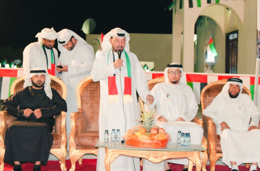 AltamimiNajmi's tweet photo. 🇦🇪بمناسبة اليوم الوطني لدولة الإمارات العربية المتحدة 51 🇦🇪
*قبيلة بني تميم*
تهنئ رئيس الدولة - حفظه الله - ونائبه وحكام الإمارات وشعبها وتشاركهم  احتفالهم بعيد الإتحاد 
حفظ الله الإمارات الغالية والقيادة الرشيدة https://t.co/nnXJQxLEEz