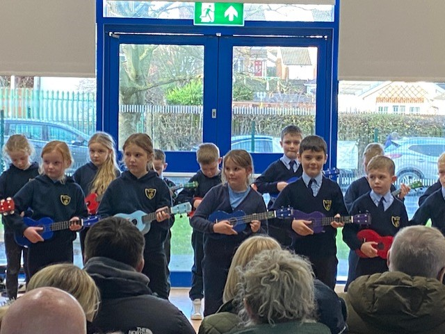 Vane Tempest were proud to show us their skills playing the ukulele and singing some festive songs.