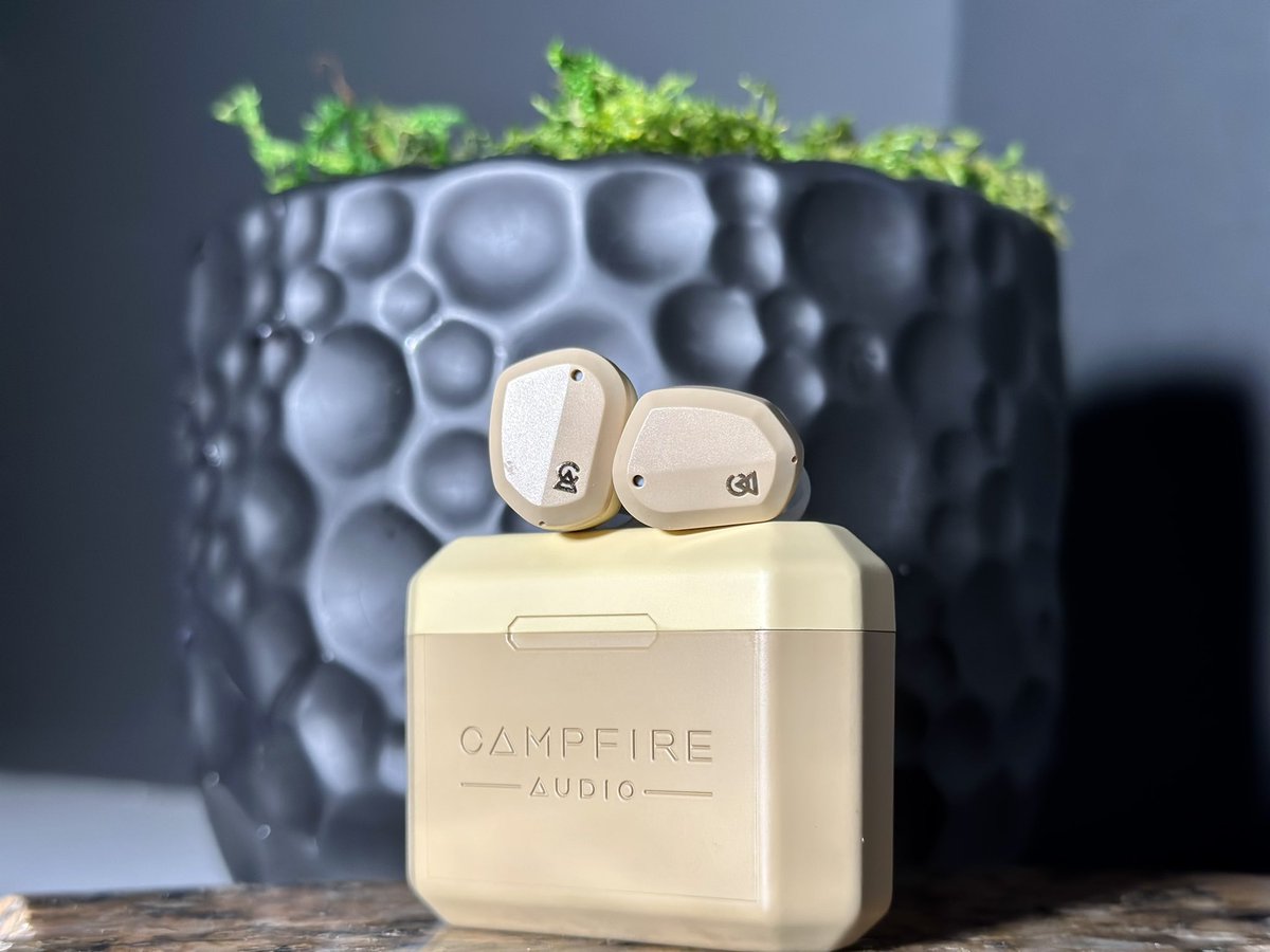 Can our pals in Portland successfully break into the crowded TWS market? Check out our full review of the new Campfire Audio Orbit. bloomaudio.com/blogs/articles…