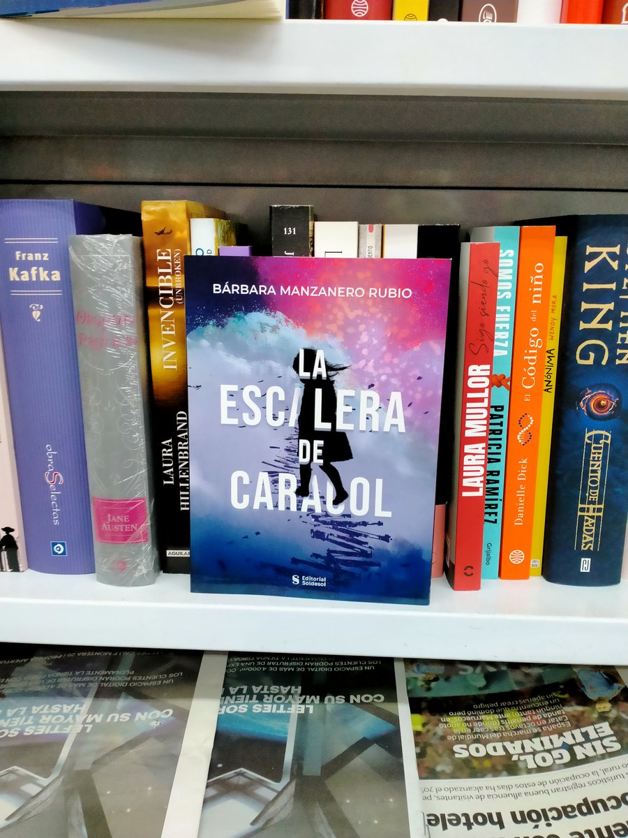 Barbaramr83's tweet image. Ir a mí pueblo y ver mi novela en la librería es de las mejores cosas que me han podido pasar.
Gracias!!