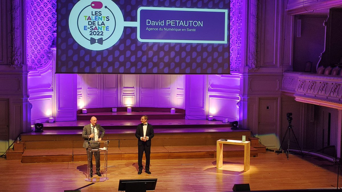 #TalentsESante 2022 ⭐️​
<a href="/davidpetauton/">David PETAUTON</a> 🗣 : "Bravo à tous d'avoir contribué à cette troisième édition des Talents de la e-santé. En France nous avons des idées, des talents et l'énergie pour faire avancer le numérique en santé. Vous nous l'avez une nouvelle fois prouvé ce soir."