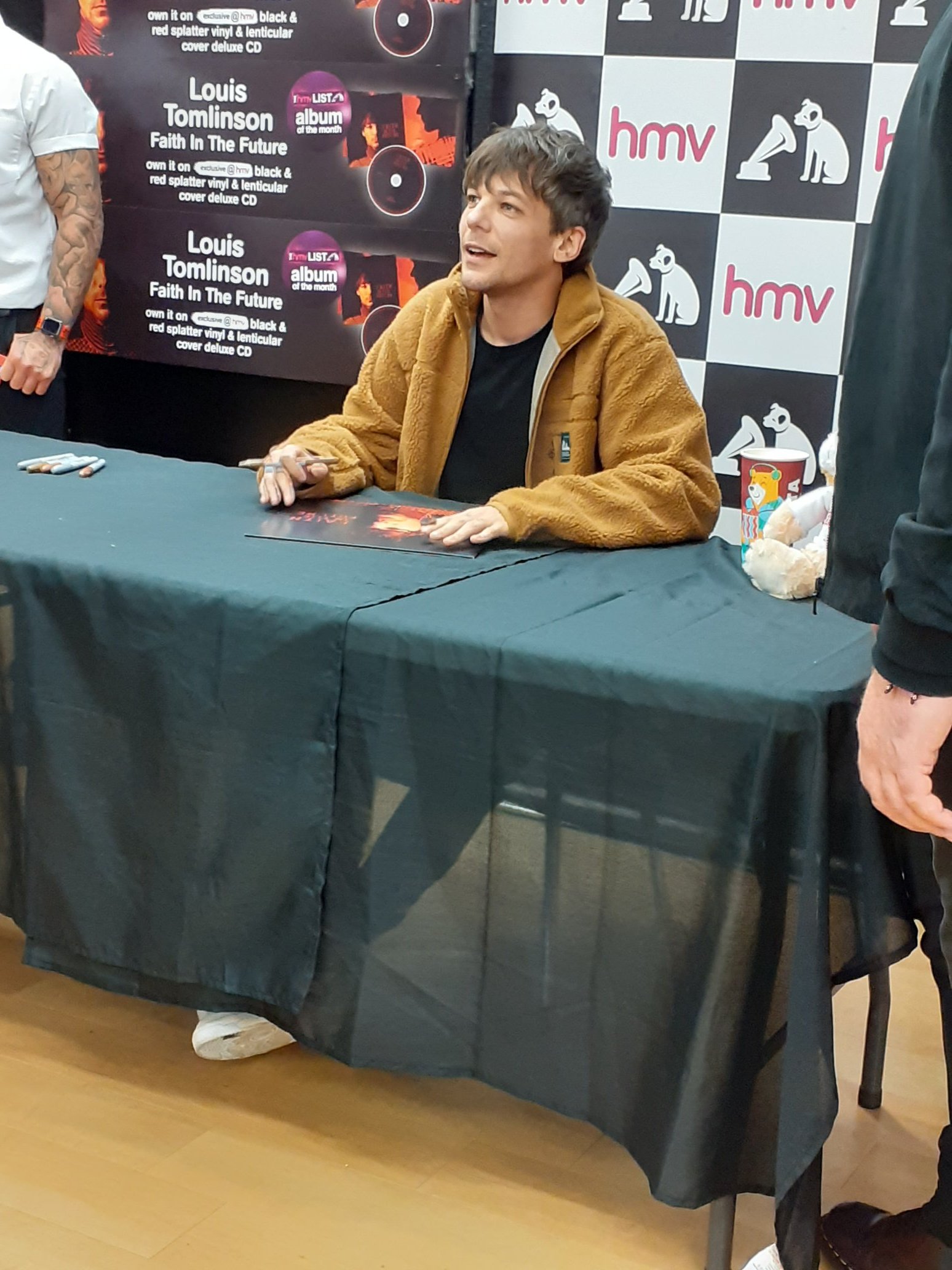 Louis Tomlinson Faith in the Future LTD Signed Edition Black Red Splatter  Vinyl