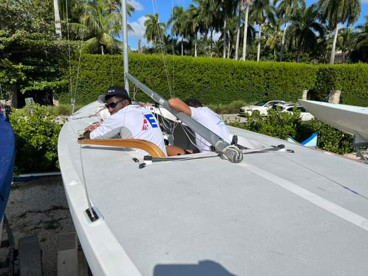 ScaramoucheST's tweet photo. After a lot of work and dedication they’re out for Louis Piana Cup for the 2023 AON Etchells Worlds Miami. Thanks to the many people who assist to create these opportunities 👍 https://t.co/7y7vHX1WzA