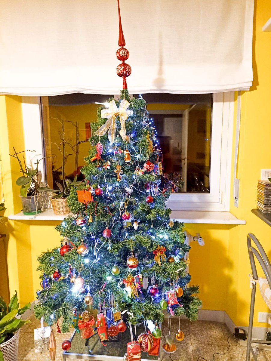 Buone Feste! Arrivederci a tutti a Marzo!

Happy Holidays! See you soon next March!

#AlbaInLanghe #Langhe #Verduno