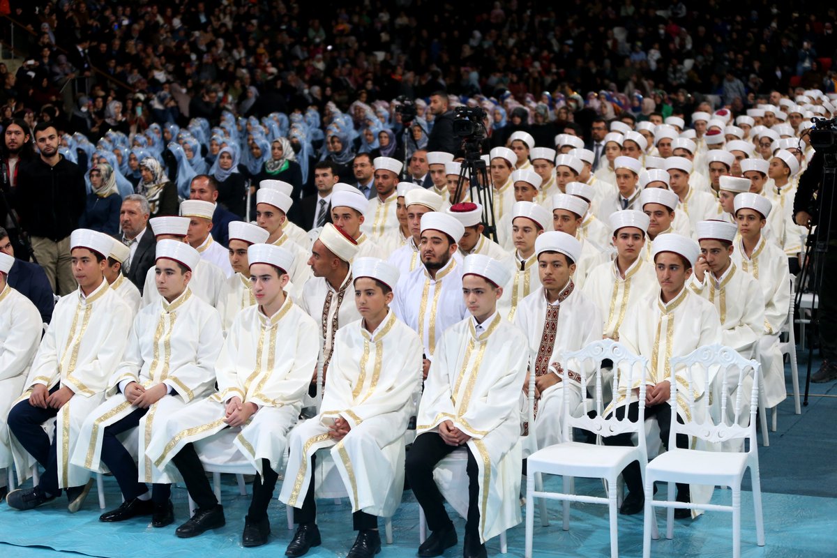 dailyislamist's tweet photo. 📸 | Bugün, Kahramanmaraş

Tam 600 hafız için icazet düzenlendi. https://t.co/y29HBbbVk9