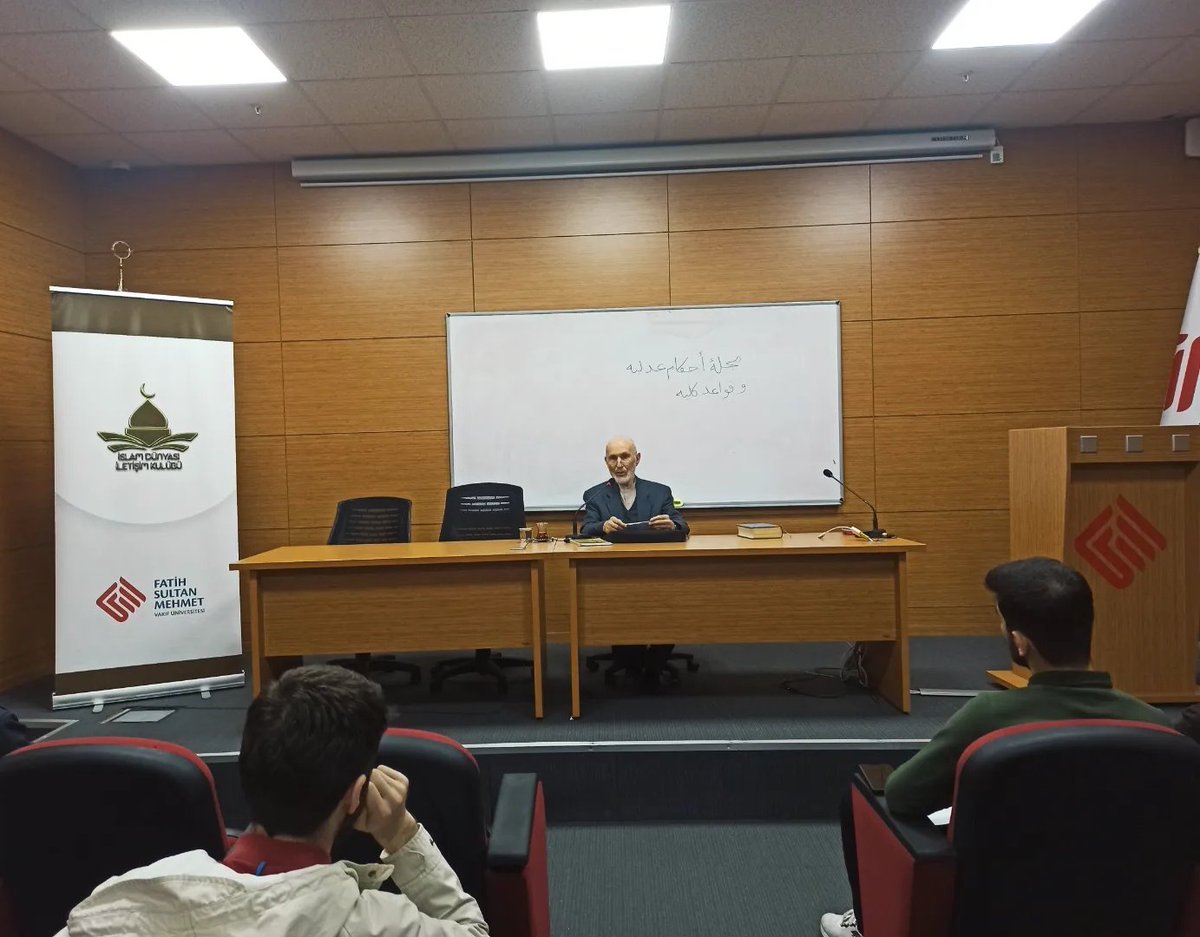 idikfsmvu's tweet photo. Bugün fakültemizde Kıymetli Ahmet Efe Hocamızla Mecelle ve Kavaid-i Külliyye adlı konferansı gerçekleştirdik. Hocamıza ve katılımcılara teşekkür ederiz. Bir dahaki programda görüşmek üzere. https://t.co/VluTgVEuQl
