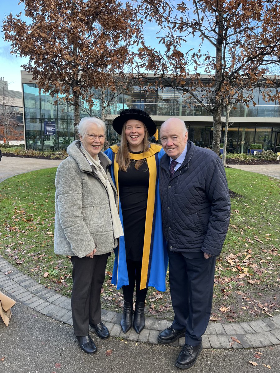 McEvoyRebecca's tweet photo. Such a lovely day celebrated with family…and an extra bonus to be graduating alongside @MaebhHoran. A huge thank you to my supervisor @ProfFMcAuliffe, all the team in the UCD perinatal research centre @UCDPerinatal and the entire #microbemom collaboration, who made it possible. https://t.co/oMzig5pb5m