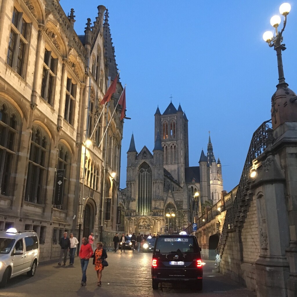 lizpscully's tweet photo. Gent Cathedral looking very lovely in the early evening. I'm seriously considering moving back for a big chunk of next year. ⁠
⁠
Probably Antwerp rather than Gent - it's got more musuems. Including some of my faves.⁠
⁠
But Gent is very lovely too... … https://t.co/rVoocJ6sdQ https://t.co/7yaXgY9xer