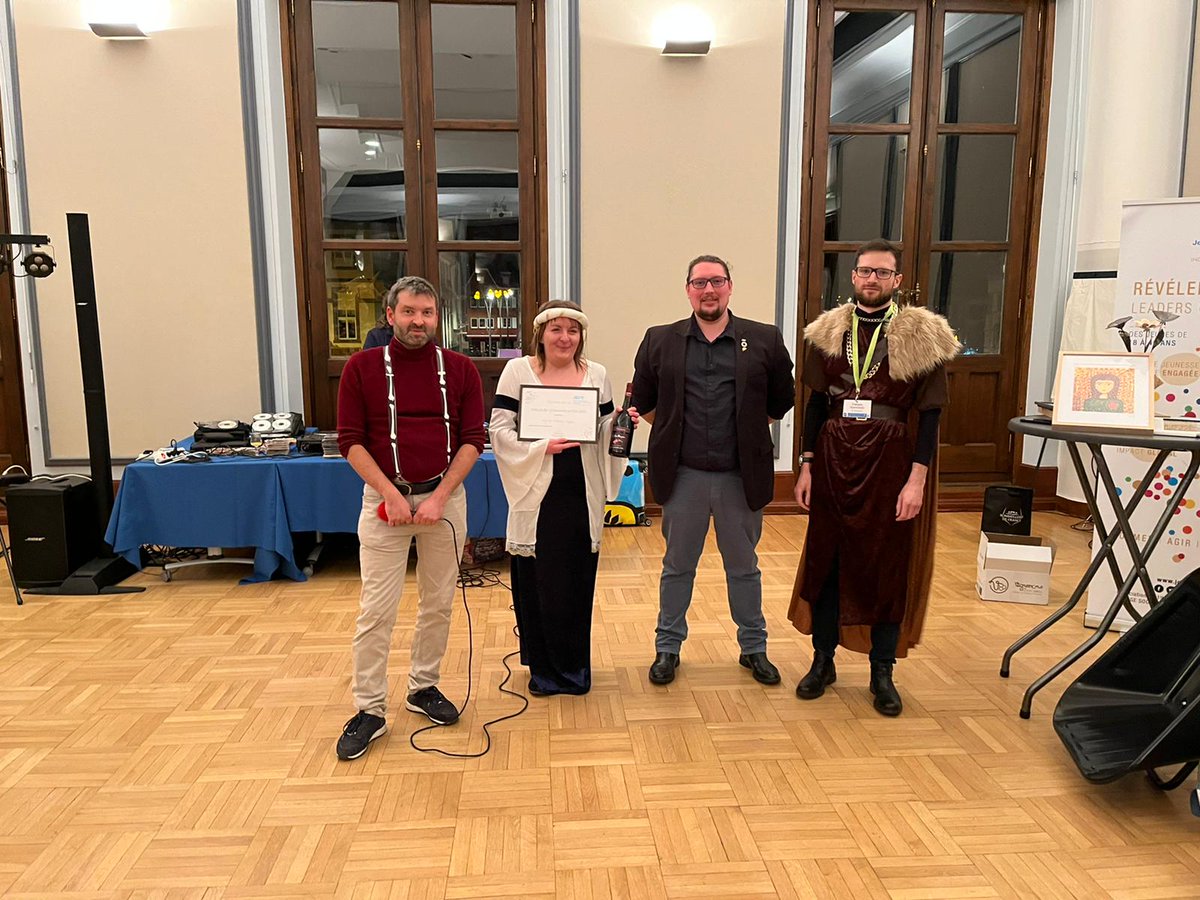 📻 Demain dans #LaMatinaleRCF : 3 questions à Roxane Gaillard, présidente de la <a href="/JCEChalons/">JCEChalonsAgglo</a>, sur le dernier Congrès régional 2022 de la @JCIGrandEst et la récompense de « Meilleure Communication locale 2022 »

⏰ 7h40
🎙️ @Ch_Fausten
🎧 rcf.fr/actualite/3-qu…