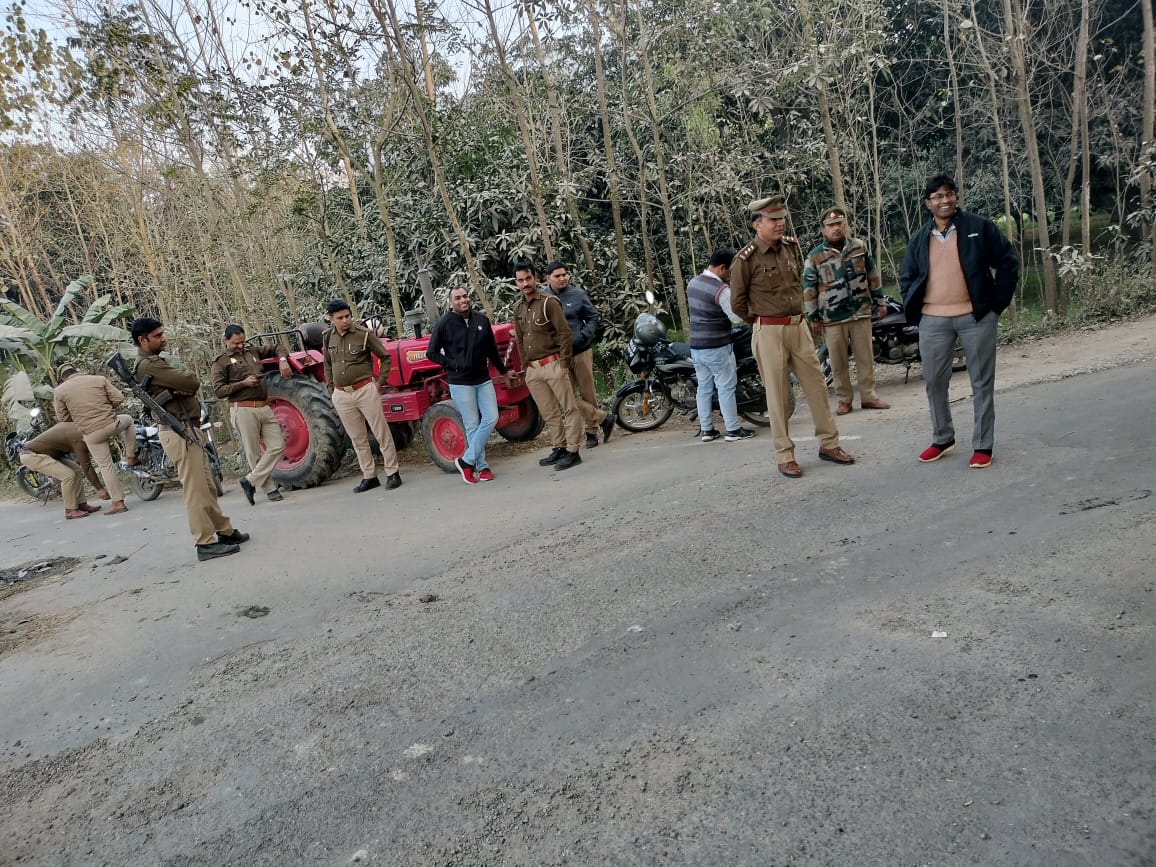 LabnanChoudhar2's tweet photo. आज गड़ी अब्दुल्ला खाॅ से तितरो मार्ग के चौडीकरण को लेकर पापडी पुलिया पर धरना प्रदर्शन किया मौके पर एस डी एम ऊन पी डब्ल्यू डी के अधिकारी गड़ी पुख्ता थाना प्रभारी ने सभी मांगों को लेकर पूरा कराने का आश्वासन दिया ..लबनान चौधरी जिला अध्यक्ष किसान यूनियन शामली https://t.co/9LkfZY52Sg