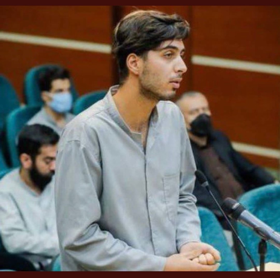 itsgoogoogaga's tweet photo. After #mohsenshekari who was executed this morning (8th December) #AliMoazami who was arrested during the revolutionary protests in Iran, is sentenced to execution by IR regime
please be his voice
#علی_معظمی 
#ali_moazami @CNNPolitics @nbcwashington @WSJ https://t.co/MEFwXq3wu4