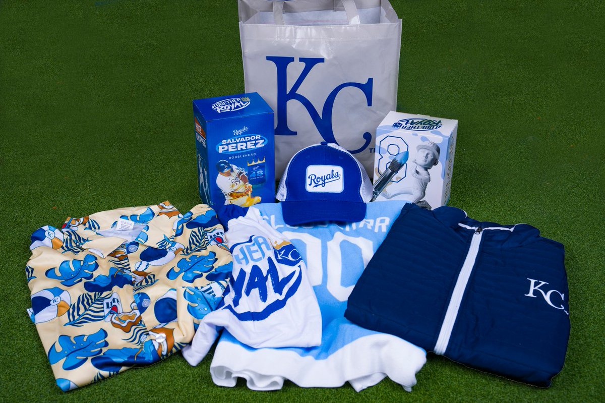 Happy #RoyalsGiftmas! RT for a chance to win this Gameday Giveaway pack!