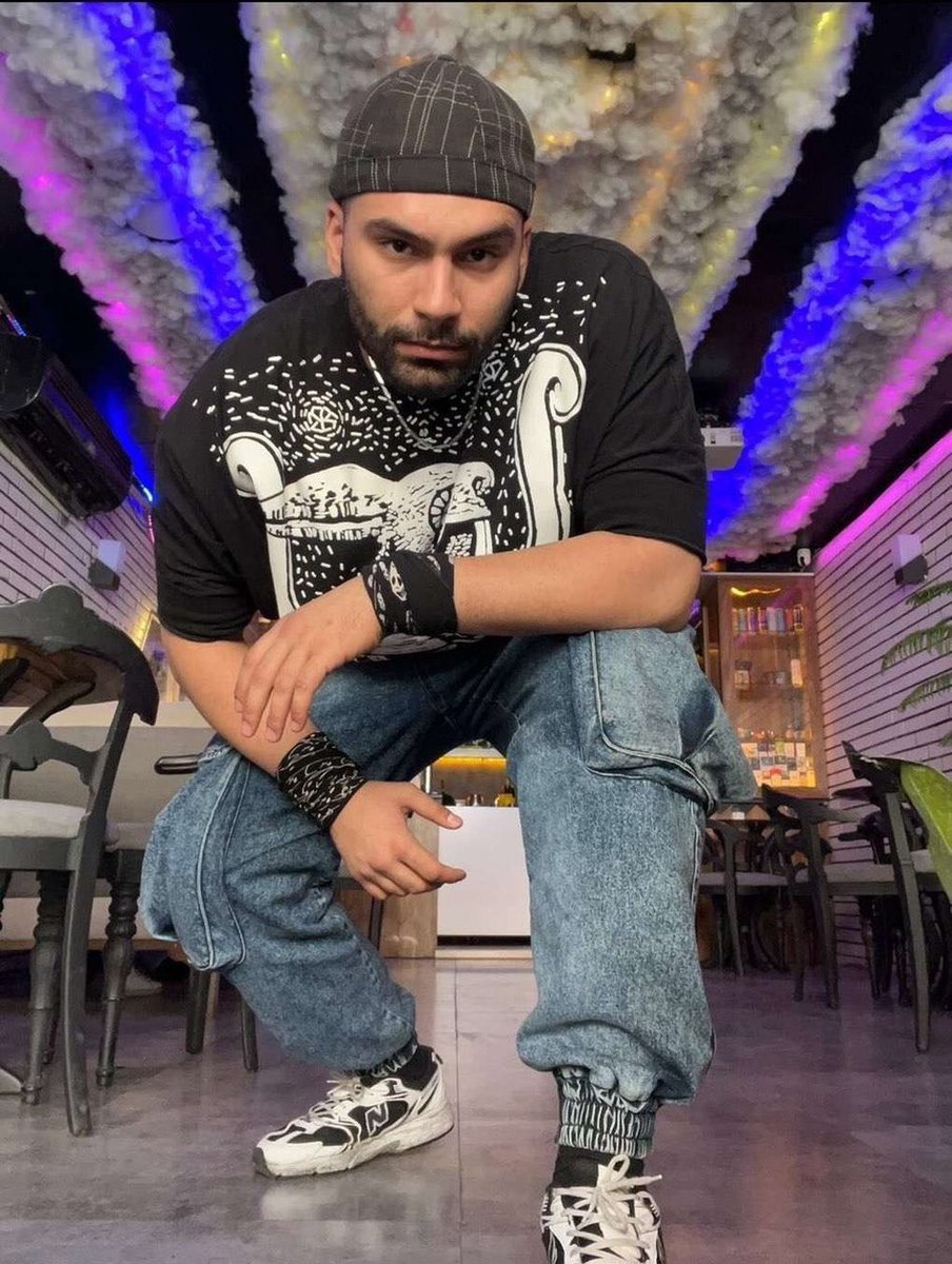 Vahid Online tweet media