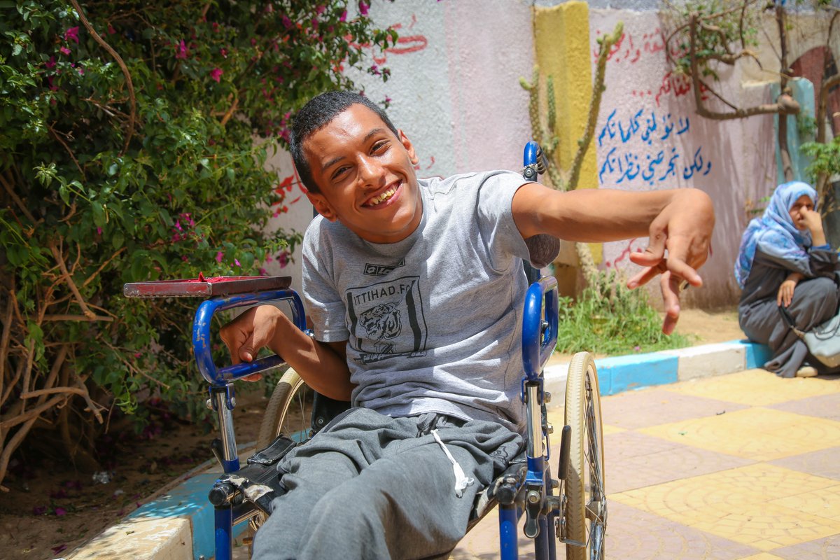 UNICEF_Yemen's tweet photo. UNICEF supported +7,000 persons with #disabilities (girls, boys, women & men) through case management & referral to services such as health, education, assistive devices and #pychosocial support in 2022 in #Yemen. https://t.co/BjGthO44Hr