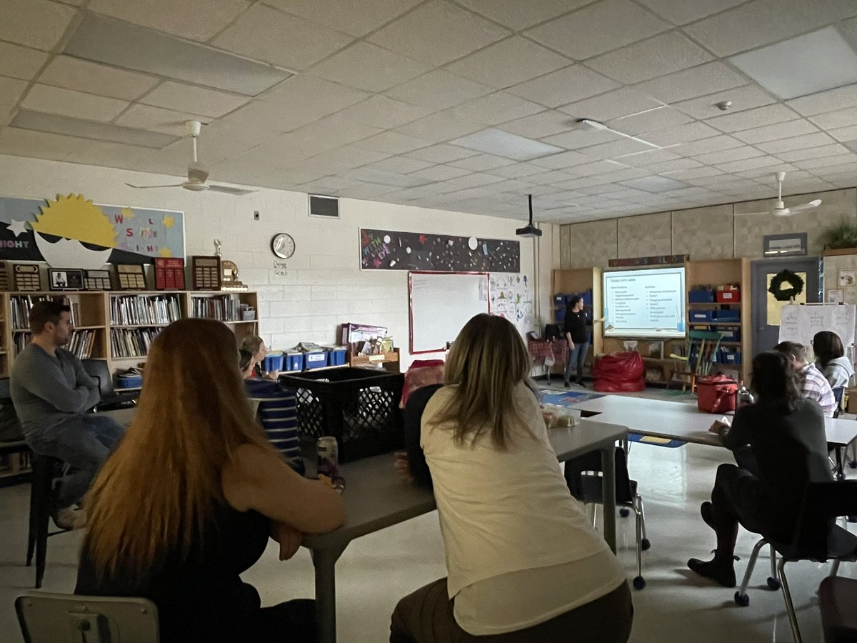 Grateful for our very dedicated Confed teachers that participated in a staff run lunch and learn about implementing a Flexible Math Block. Thank you to Mrs. Swan, Mrs. Maw and Mr. Black for helping to facilitate the learning.