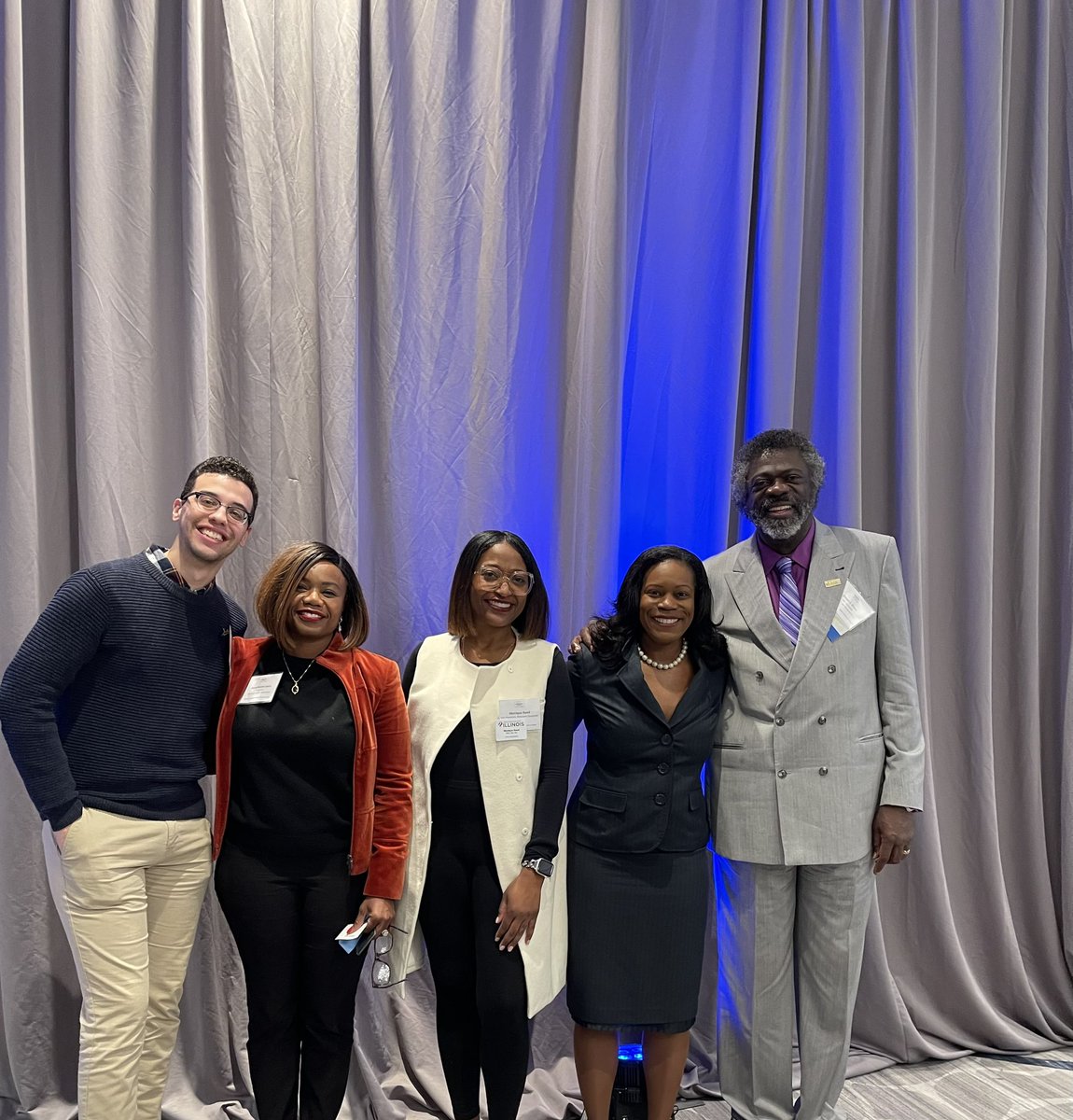 When you link up at <a href="/ANANursingWorld/">American Nurses Association</a> 2022 ANA Leadership Summit it feels like magic ✨ <a href="/ANAPresident/">Jennifer Mensik Kennedy</a> <a href="/MHenderson_RN/">Marcus D. Henderson, MSN, RN, FNAP</a> Dr. Katie Boston-Leary- ANA; Dr Sherri Wilson-President-elect <a href="/vanurses/">VNA</a> <a href="/ANAILnurses/">ANA-Illinois</a> <a href="/RushUNursing/">Rush U College of Nursing</a> <a href="/RushNursingDean/">Christine M Kennedy RN PhD FAAN</a> #NurseTwitter #nurses