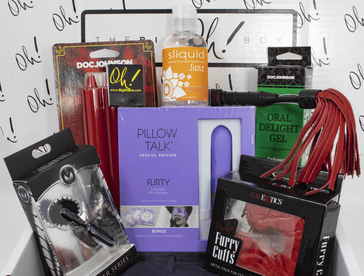 bigohbox's tweet photo. Heat things up this Holiday season with the Big Oh Box! Featuring products from Pillow Talk, Sliquid, Master Series, Calexotics, and Doc Johnson. When choosing either our Vibrator or G-Spot option Pillow Talk has included two bonus items! #sexyholiday #sextoy #subscriptionbox https://t.co/FdHcBunVnM
