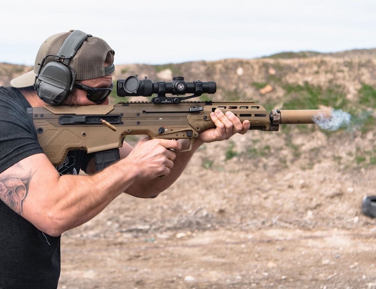 DeserttechHQ's tweet image. Everybody loves that little puff of smoke. Suppressed is best.

From: @tacgas_fuelyourbrand P O O F 💨⁠
#FuelYourBrand⁠
#TacGas⁠
.⁠
.⁠
.#DefenseIndustry #Military #sof #VeteranOwned #Tactical #deserttech #mdrx #bullpup #tomorrowsweapons