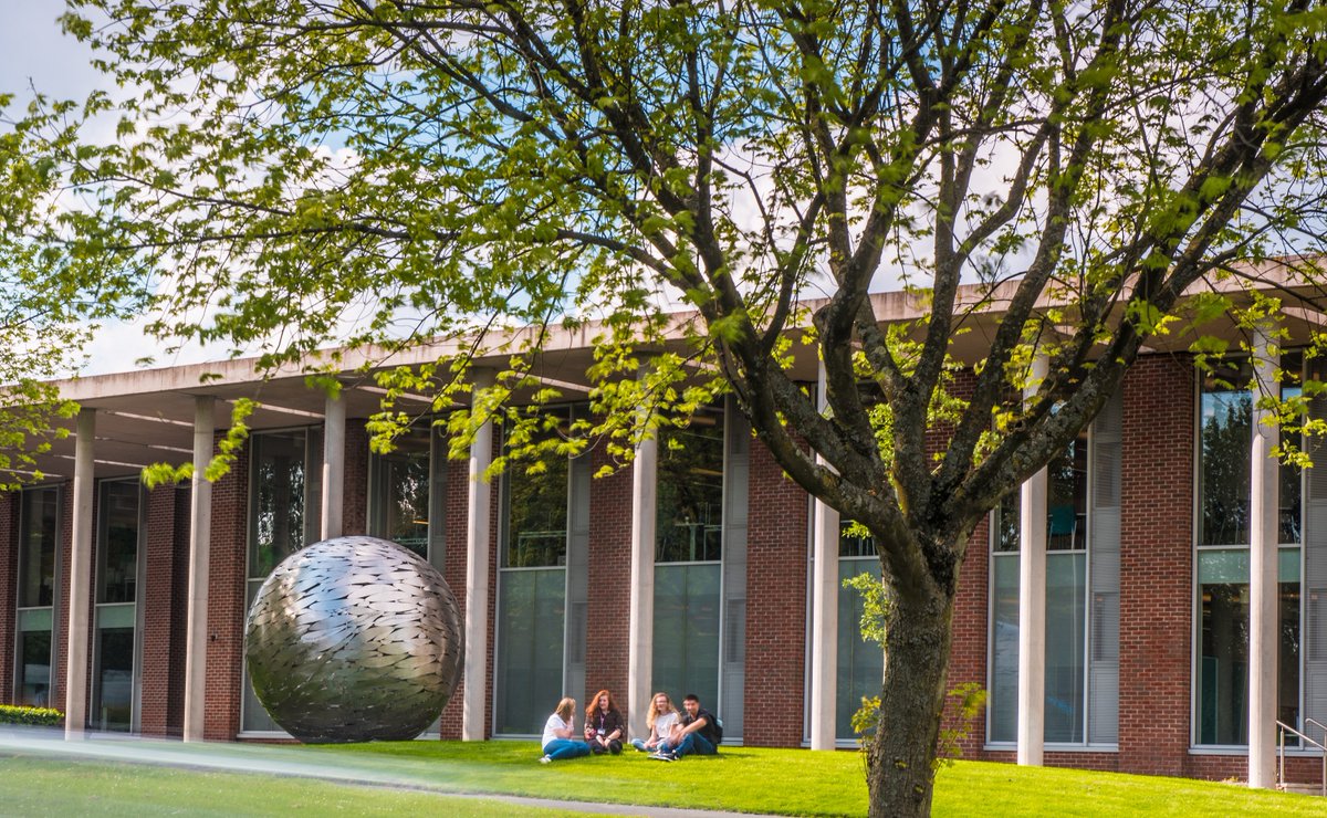 JiscLibraryHub's tweet photo. Thank you to our featured #Library of the Week @NewmanLibrary! Find out more about @Newman_Uni Library and explore their collections directly on #JiscLibraryHubDiscover:
https://t.co/CW93pXo5cm https://t.co/vGeumVf1gh