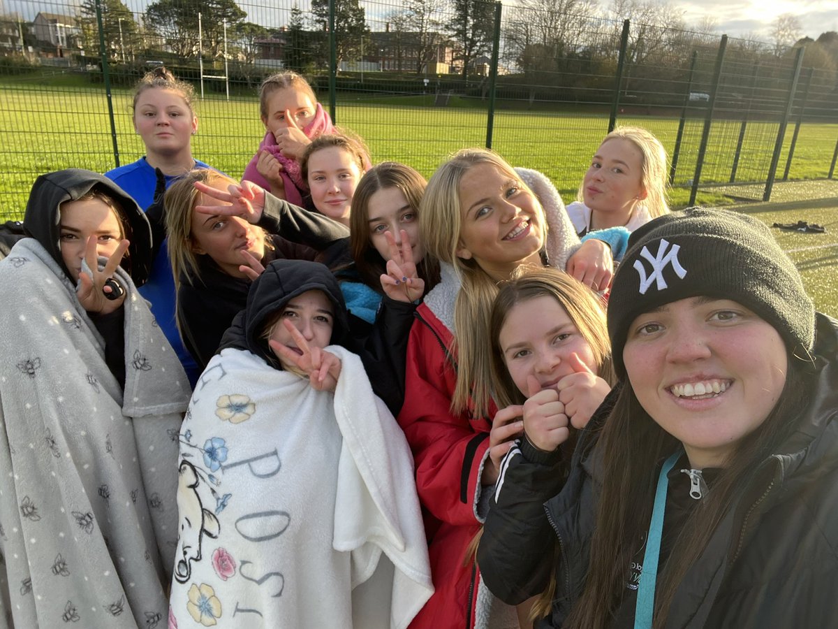 TCS_HWB's tweet photo. Some excellent football played by all schools invited to our U15’s Girls Tournament today. Thank you all for coming and we look forward to hosting the next one!⚽️ Big shout out to our sixth form students for helping with refereeing the games too!👍🏽 #TeamTon https://t.co/teMLkP6Dc4