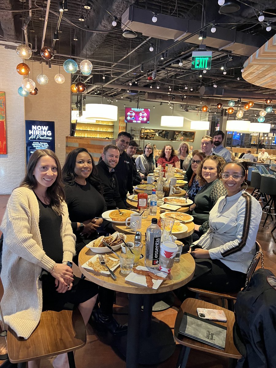 What a great morning talking about all things #expensemanagement with the team ⁦<a href="/FyleHQ/">Sage Expense Management</a>⁩ an awesome way to kickoff day 2 of #qbconnect