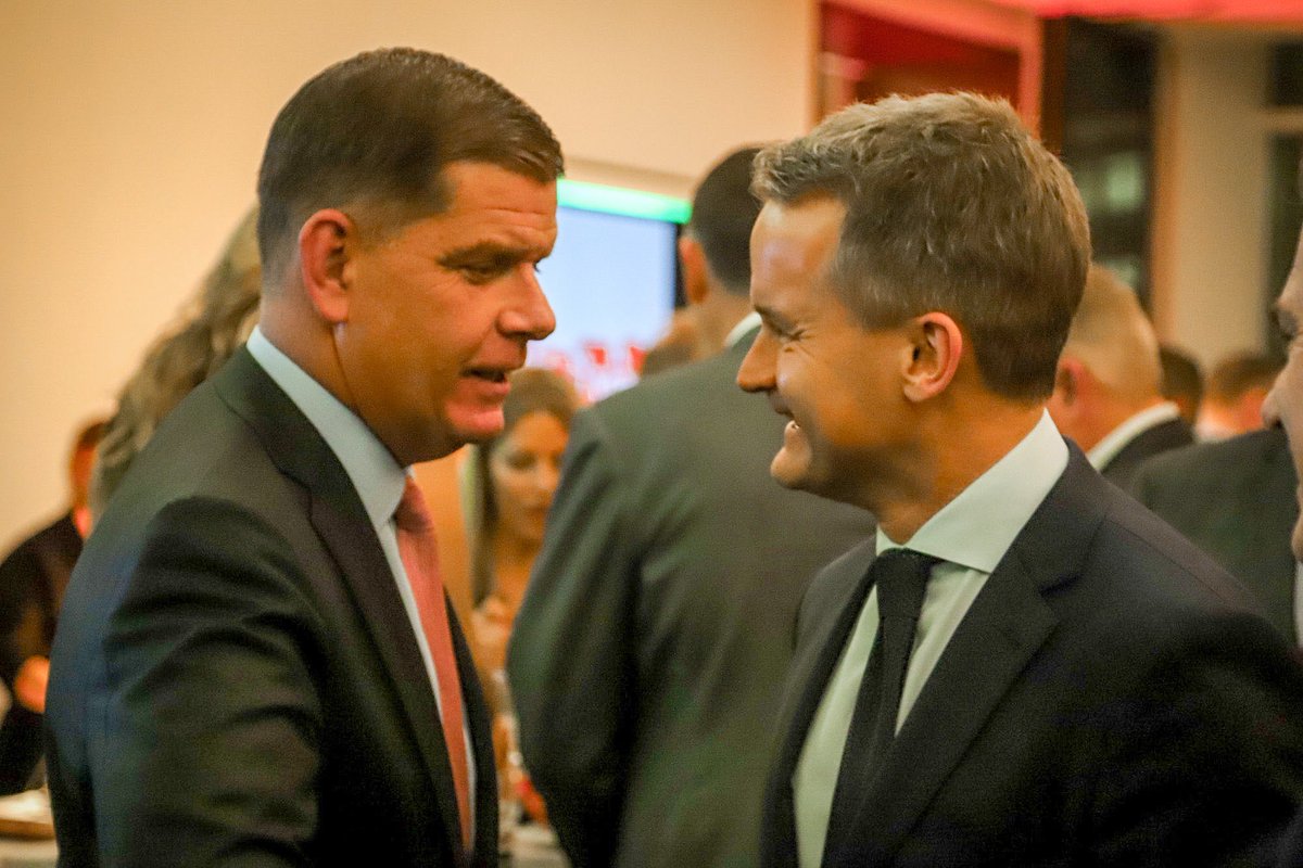 Seamus O'Regan Jr tweet media