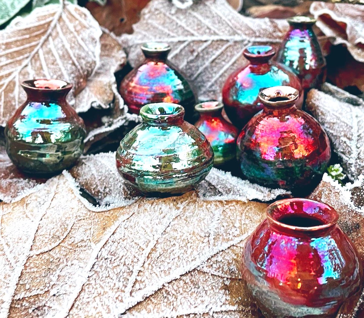 AdamCeramic's tweet photo. Iβve made miniature pots to go with my miniature process of Micro #Raku firing! Look at the colours π
Theyβre up now on https://t.co/TVrk78MGob #pottery https://t.co/PGpbR4nlKF