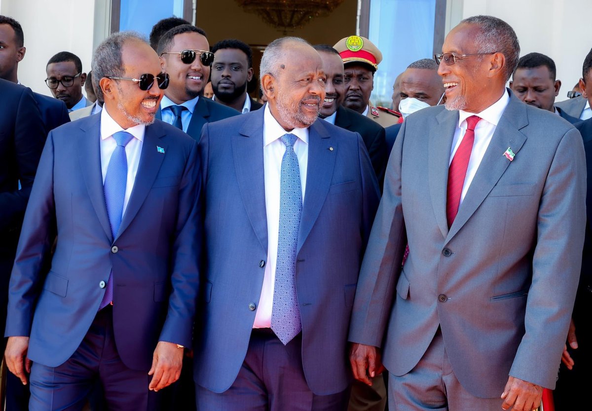 jama_hon's tweet photo. Madal kulmisay Rag Culus @Somaliland @Somalia Djibouti https://t.co/YyHQLGZb4y