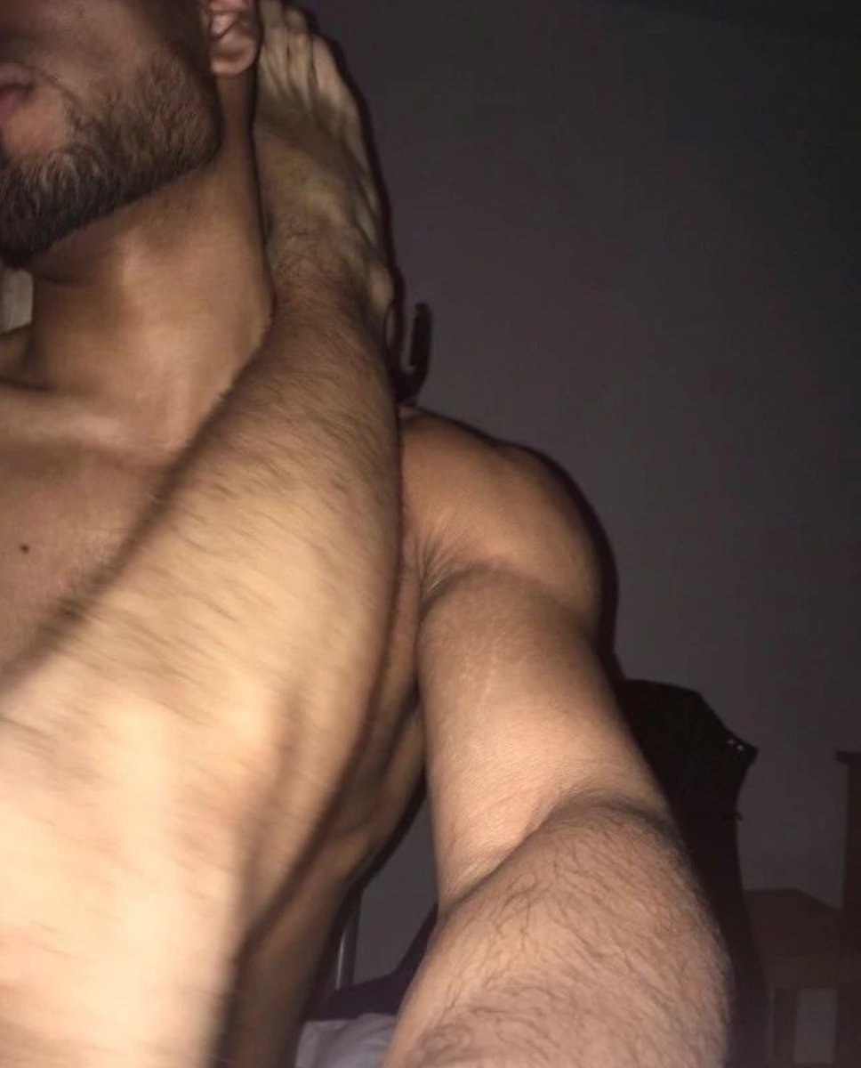 digameandy's tweet image. No hay como esta postura...