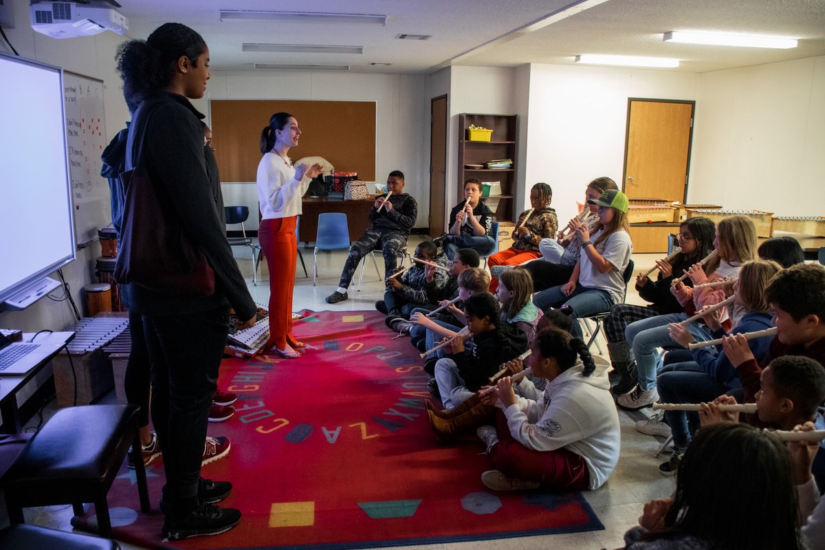 ElonWBasketball's tweet photo. Excited to spend the next week visiting @ABSSPublic elementary school students as part of the lead-up to next Thursday's Education Day 🏀🏫

Thanks to Pleasant Grove students, teachers and staff for welcoming Hannah, Regina and Chloe into their classrooms today!

#PhoenixRising https://t.co/SkisIz8hQe