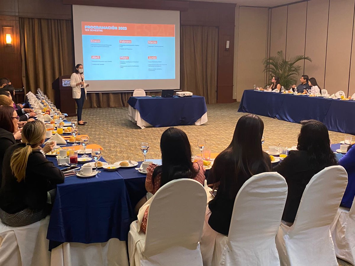 espae's tweet photo. Presentación de Cursos de Educación Ejecutiva 2023. El Decano @xavierordenana y Camila Campos, directora de Marketing de ESPAE participaron del desayuno de trabajo hoy en el Hotel Sheraton.

Para más información de nuestros cursos contáctanos al📲 +593 99-936-1043 https://t.co/ky8mir4KxV