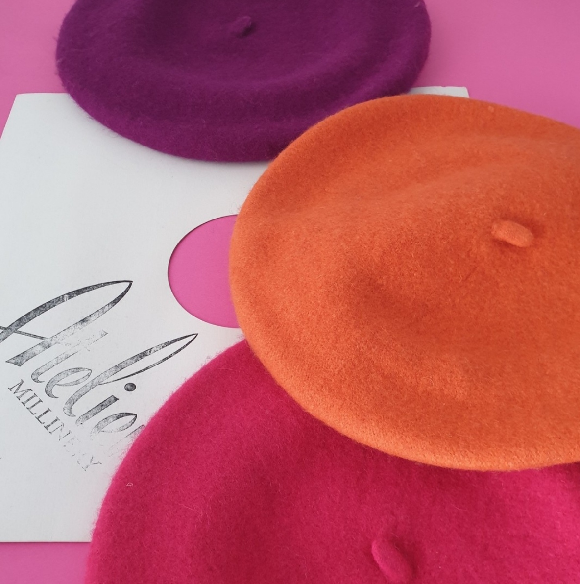 Are you making your list? Add  a pop of colour this Christmas with a beret.

25% off on our Etsy store. Your beret comes with a cute drawstring bag so no need to worry about wrapping paper if you are buying as a gift.

#beret #berethat #gifting