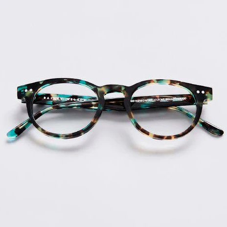 Hello <a href="/SouthernRailUK/">Southern</a>, please help me find my <a href="/BaileyNelson_CA/">Bailey Nelson</a> glasses which I left on the 17.01 from London Bridge to East Croydon today #lostandfound #goodsamaritan