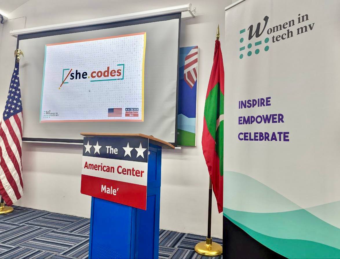 womenintechmv's tweet image. We are so excited to announce another new initiative for girls to learn coding. In partnership with @ACMaldives, today we begin #SheCodesMV, a program targeted for women aged 16-26 to equip themselves with skills for the future