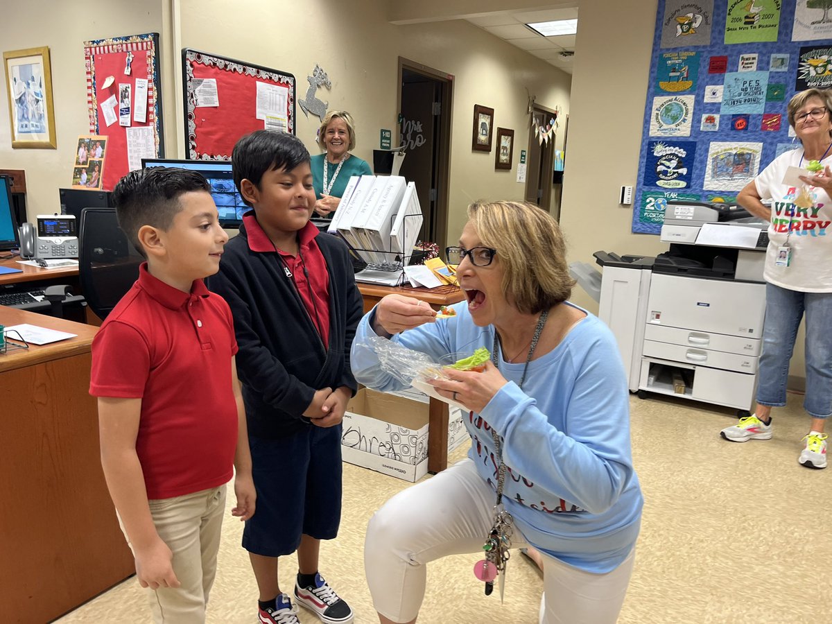 Ms Ashley (@msashleyscigr5) on Twitter photo So much fun making our super second grade salsa and sharing was even better! #habit 4 win win! <a href="/PoincianaCCPS/">Poinciana Elementary</a> <a href="/CollierScience/">Collier Science Dept</a> So much fun making our super second grade salsa and sharing was even better! #habit 4 win win! <a href="/PoincianaCCPS/">Poinciana Elementary</a> <a href="/CollierScience/">Collier Science Dept</a>