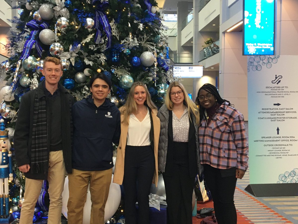 ButlerUlas's tweet image. Five @butleru students attended the ASCB-EMBO meeting: Ryan Adkins (Bio/Biochem), Anna Pressel (Biochem), Letitia Bortey (Bio/Spanish), Makenzi McClain (Health Sciences) and Jack Paras (Bio). Letitia also won 2nd place in the poster competition! @ButlerBiology @BU_chemistry