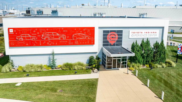 PayrollRocks's tweet photo. Want an inside look at Toyota North America’s past, present and future? The five experience centers at Toyota vehicle plants across North America give visitors just that. And they’re now all open to the public! #Toyota https://t.co/P6ZRqOeupx https://t.co/c6qhpSNqBg