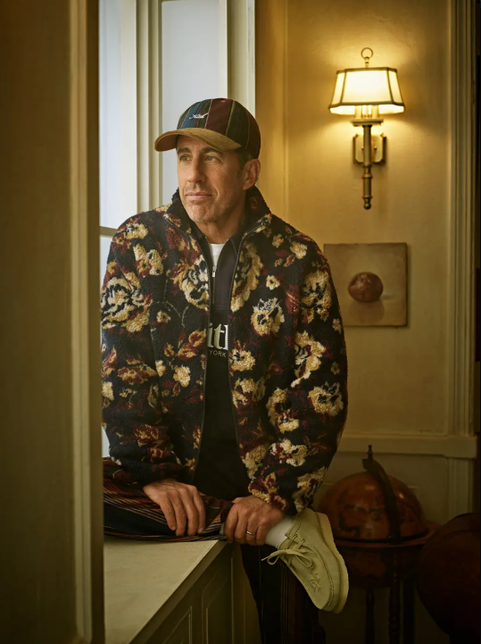 Game Awards presenter vs Esports influencer