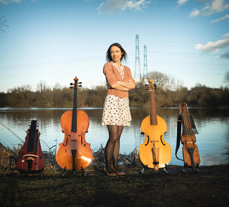 Mon 12th Dec - Anna Tam (@annatammusic) sings carols and more @ColindaleFolk @ChandosArmsPub. Floor spots start at 8:30, one spot left to fill.