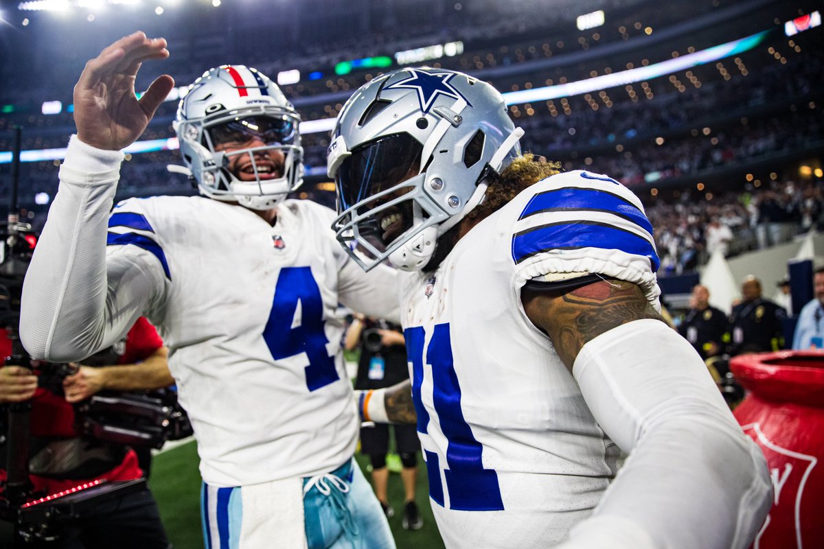 Dallas Cowboys (@dallascowboys) on Twitter photo 2️⃣1️⃣ stays doin’ somethin’ for the community. 💙⭐️ #FootballisFamily
#ProBowlVote + <a href="/EzekielElliott/">Ezekiel Elliott</a> 2️⃣1️⃣ stays doin’ somethin’ for the community. 💙⭐️ #FootballisFamily
#ProBowlVote + <a href="/EzekielElliott/">Ezekiel Elliott</a>