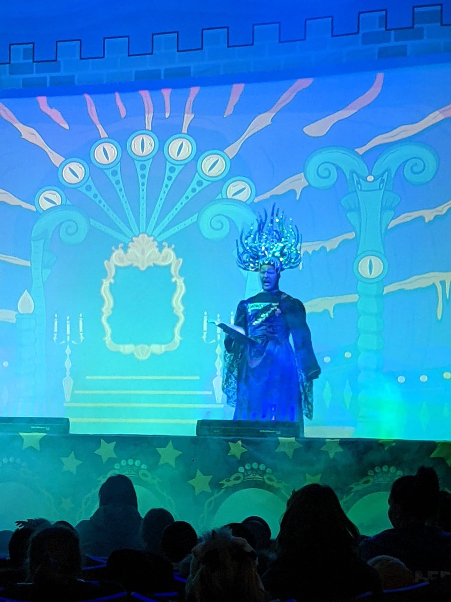 AtC_DCEO's tweet photo. 📣 It’s Panto Season! Oh no it’s isn’t! Oh yes it is! 

BIG thanks to @VicHallBMM and @bolton_panto for today’s fantastic #pantomime for all @CFAT_NEWS pupils. 

Super organised! &amp; the children (and staff) absolutely loved it #SnowWhite 🍎 🎭

We already can’t wait for next year. https://t.co/dlHS60res6