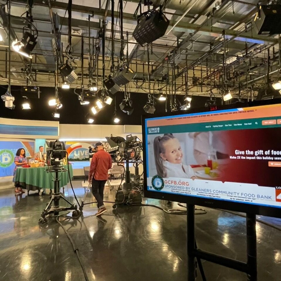 Gleaners's tweet photo. Did you catch us on @Local4News? Gleaners was featured on @4LiveInTheD  to explain how we are teaming up with Kroger to make a difference in the lives of our hungry neighbors!

https://t.co/9NuEJXSF8B

#gleaners #communitygiving #kroger #liveinthed https://t.co/6vIGOoUWuK